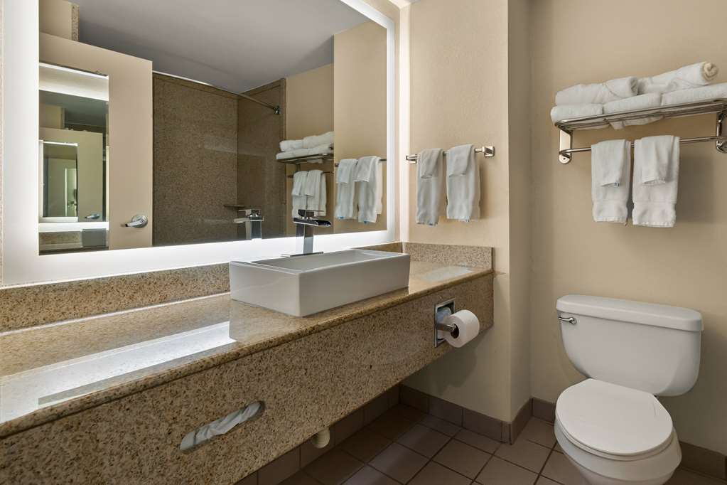 Ramada by Wyndham Harrisburg Hershey Area - photo 53