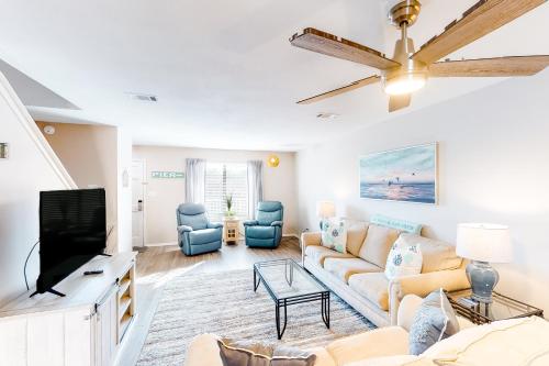 Sandprints D2 - carbon neutral hotel in Miramar Beach