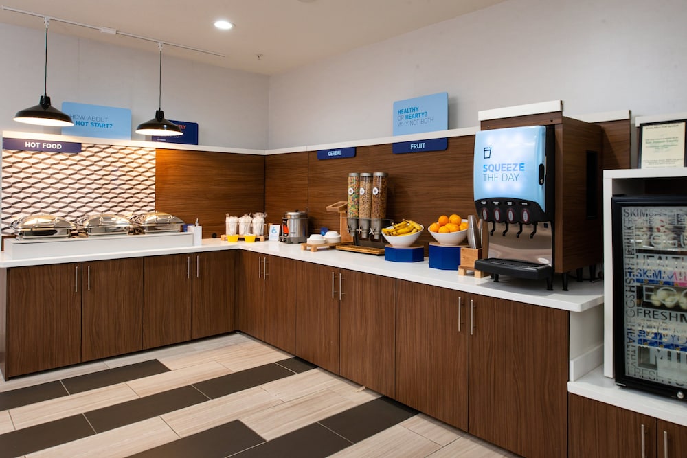 Holiday Inn Express Lodi - photo 27