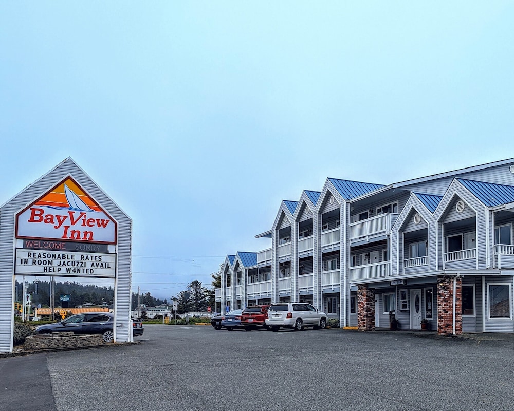 Bayview Inn - carbon neutral hotel in Crescent