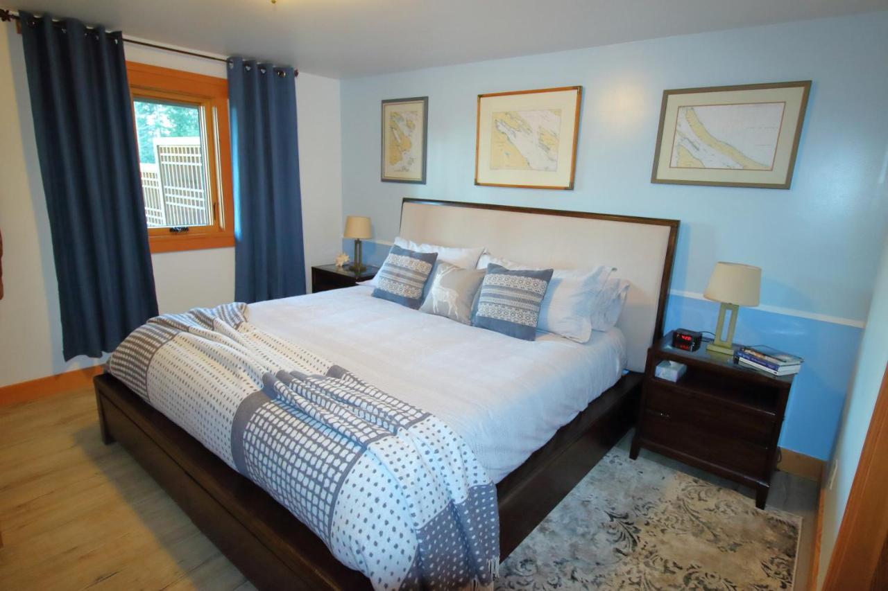 Mossy Hill Suite — 4-Star Luxury Hotel in Salt Spring Island, Canada