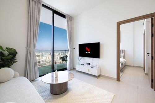 JVC Binghatti House 1604 — 4-Star Luxury Hotel in Dubai, United Arab Emirates
