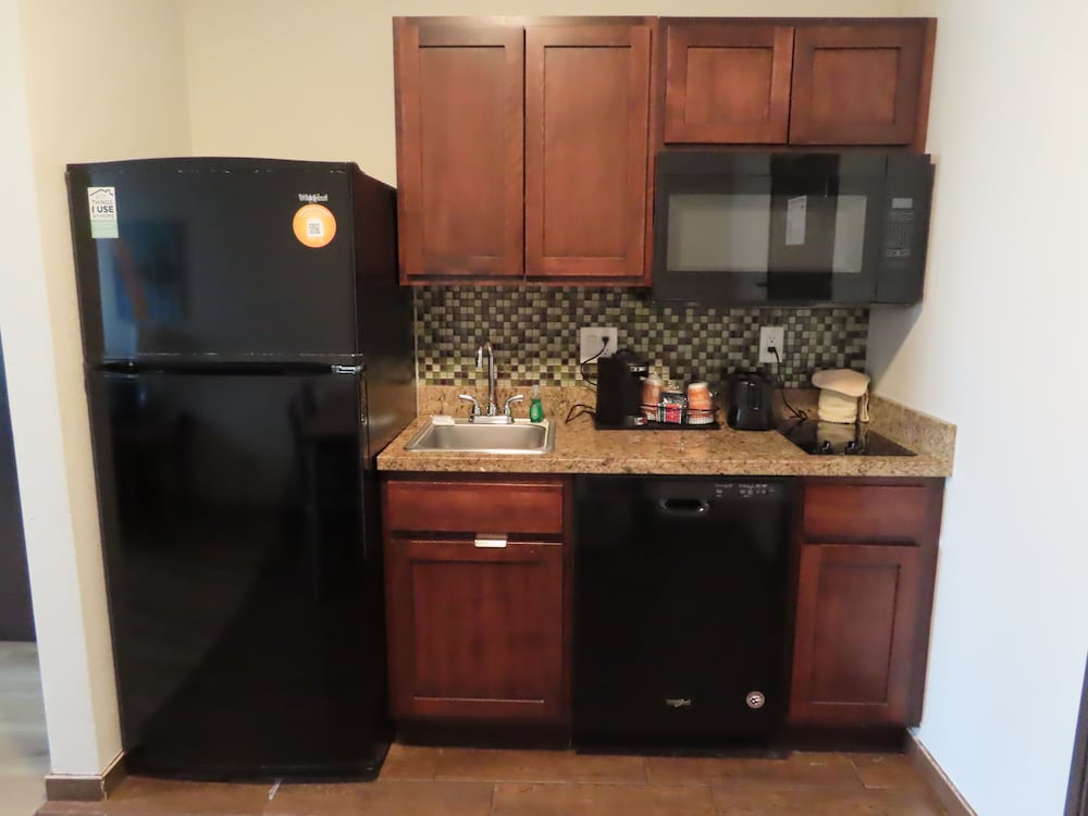 MainStay Suites Denver International Airport - photo 22