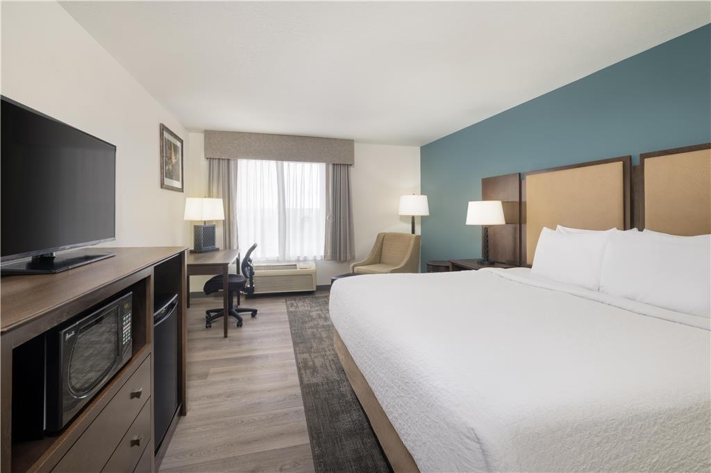 Best Western Plus Frontier Inn - photo 13