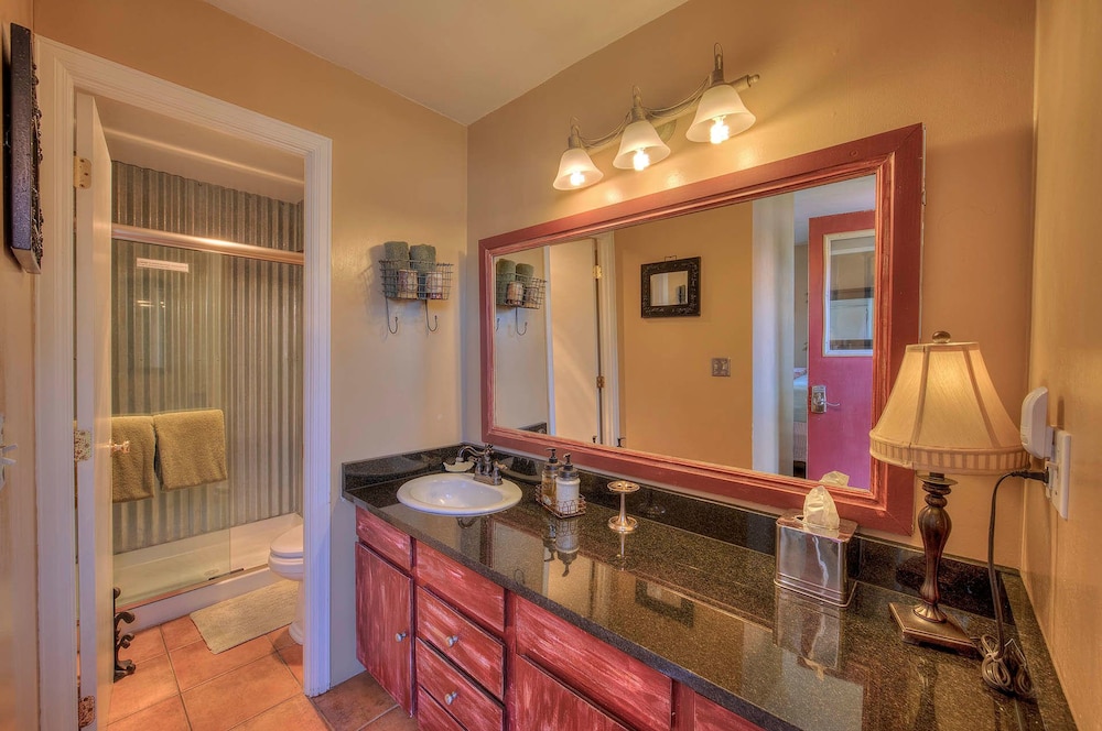 Cali Cochitta Vacation Rentals - photo 52