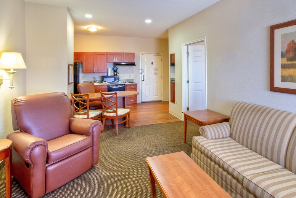 Candlewood Suites Ft Stockton by IHG - photo 9