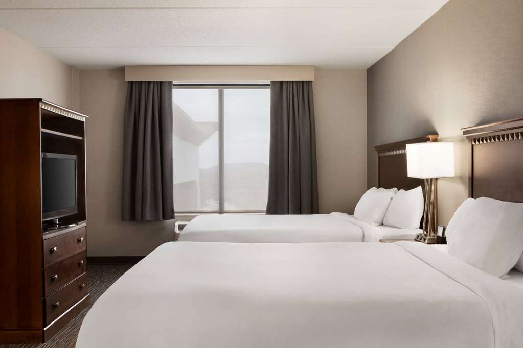Wingate by Wyndham Bridgeport Clarksburg - photo 25