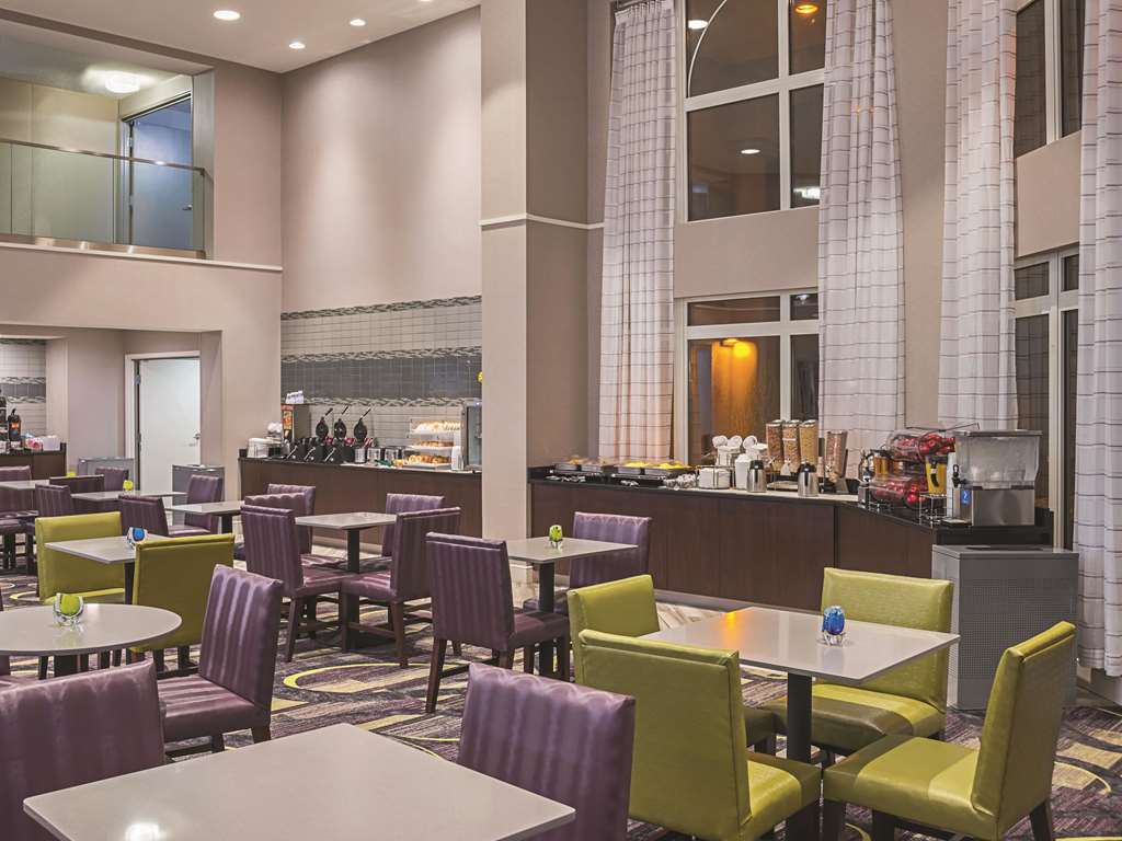 La Quinta Inn & Suites by Wyndham Flagstaff - photo 43