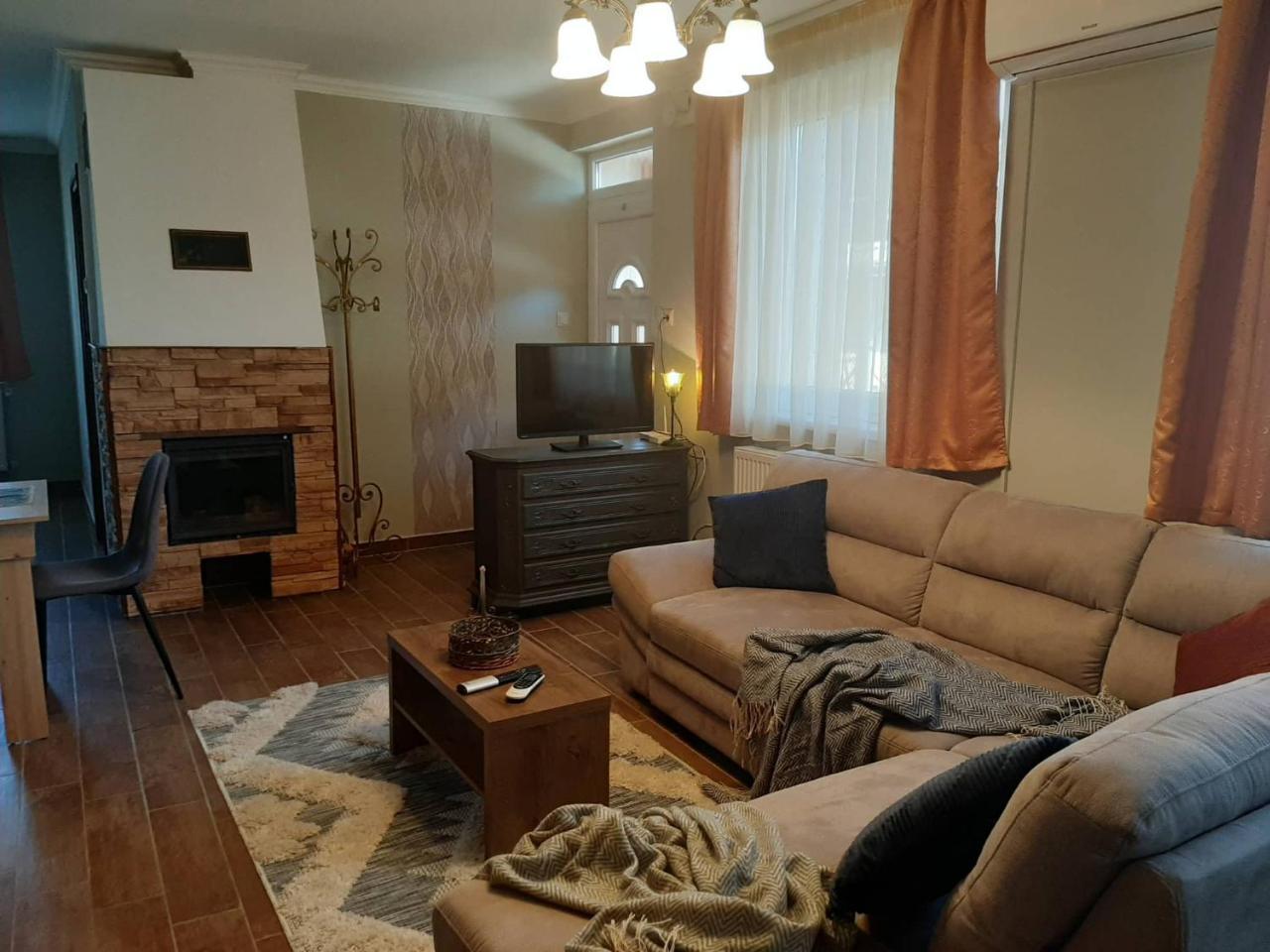 Akacvirag Airport Vendeghaz — 4-Star Luxury Hotel in Debrecen, Hungary