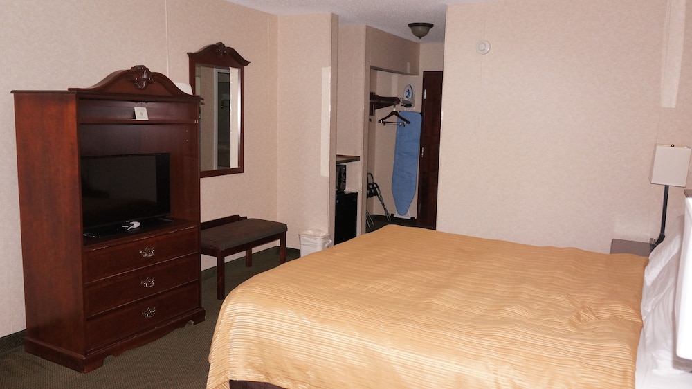 Scotland Neck Inn - photo 11