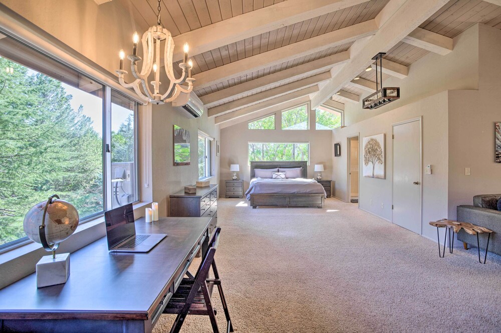 Swim Spa & Private Tavern: Sedona Hideaway - photo 9