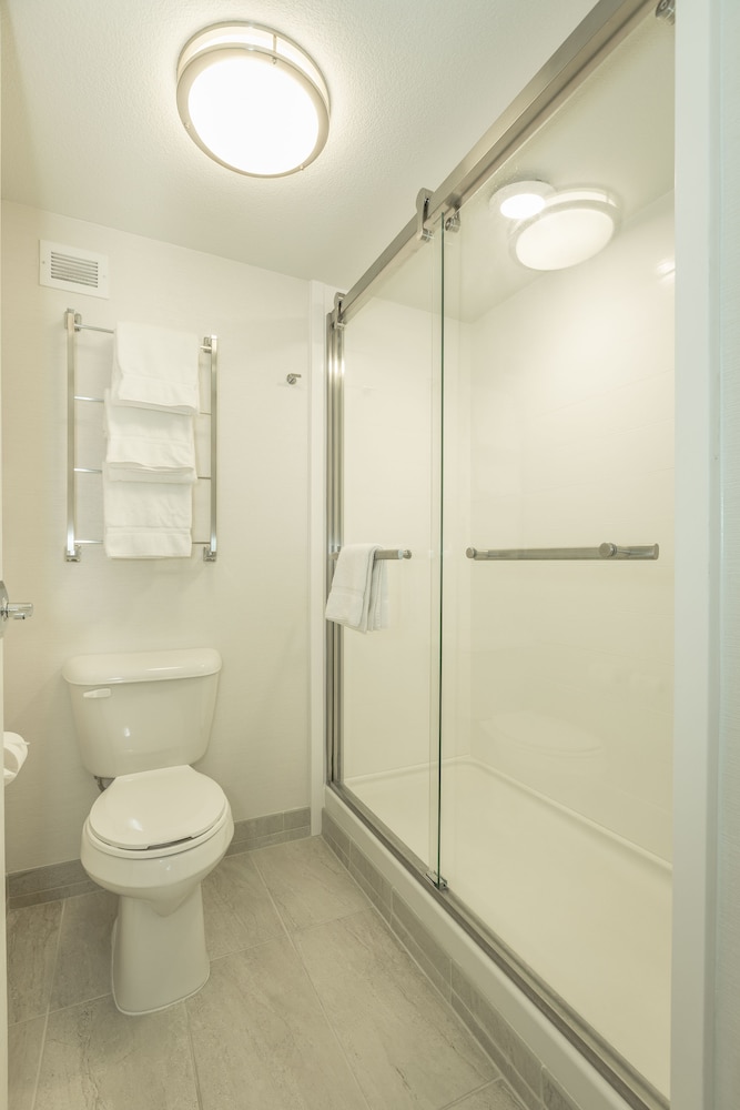 Holiday Inn Hotel & Suites Peachtree City by IHG - photo 28