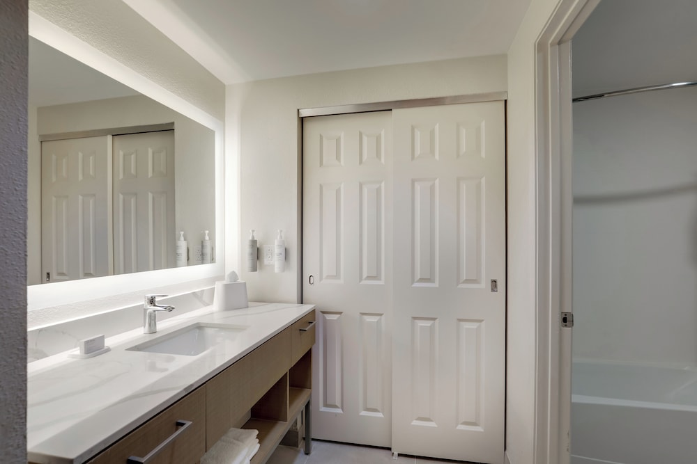 Homewood Suites by Hilton Charleston Mt Pleasant - photo 15