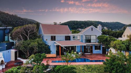 32 Theme Hotel - carbon neutral hotel in Bazhong