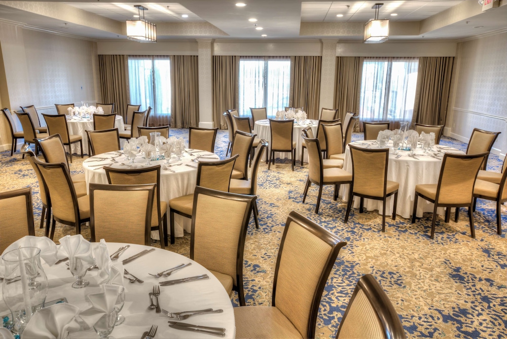 Doubletree Suites by Hilton at The Battery Atlanta - photo 66