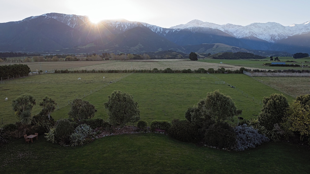Awatea Country B&B — 4-Star Luxury Hotel in Kaikoura, New Zealand