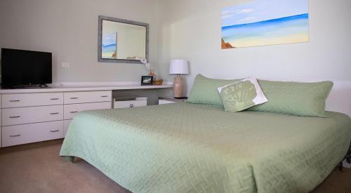 Tangerine Sunsets Fallglo in Nassau, Bahamas