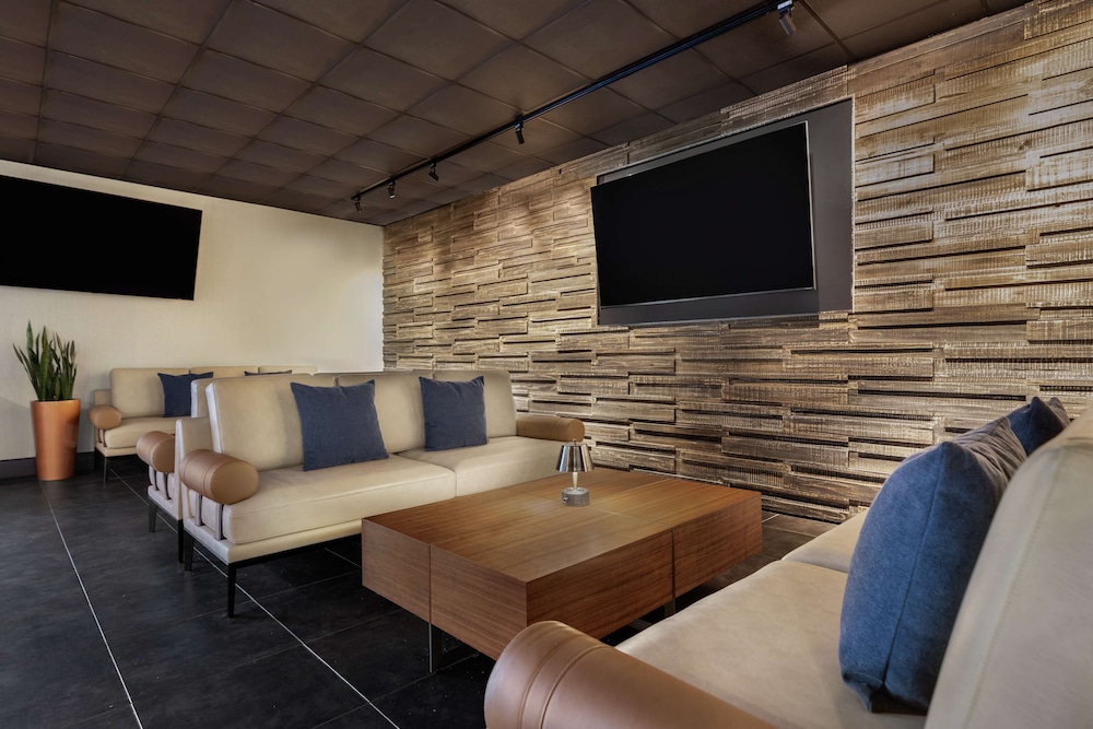 DoubleTree by Hilton San Francisco South Airport Blvd - photo 54