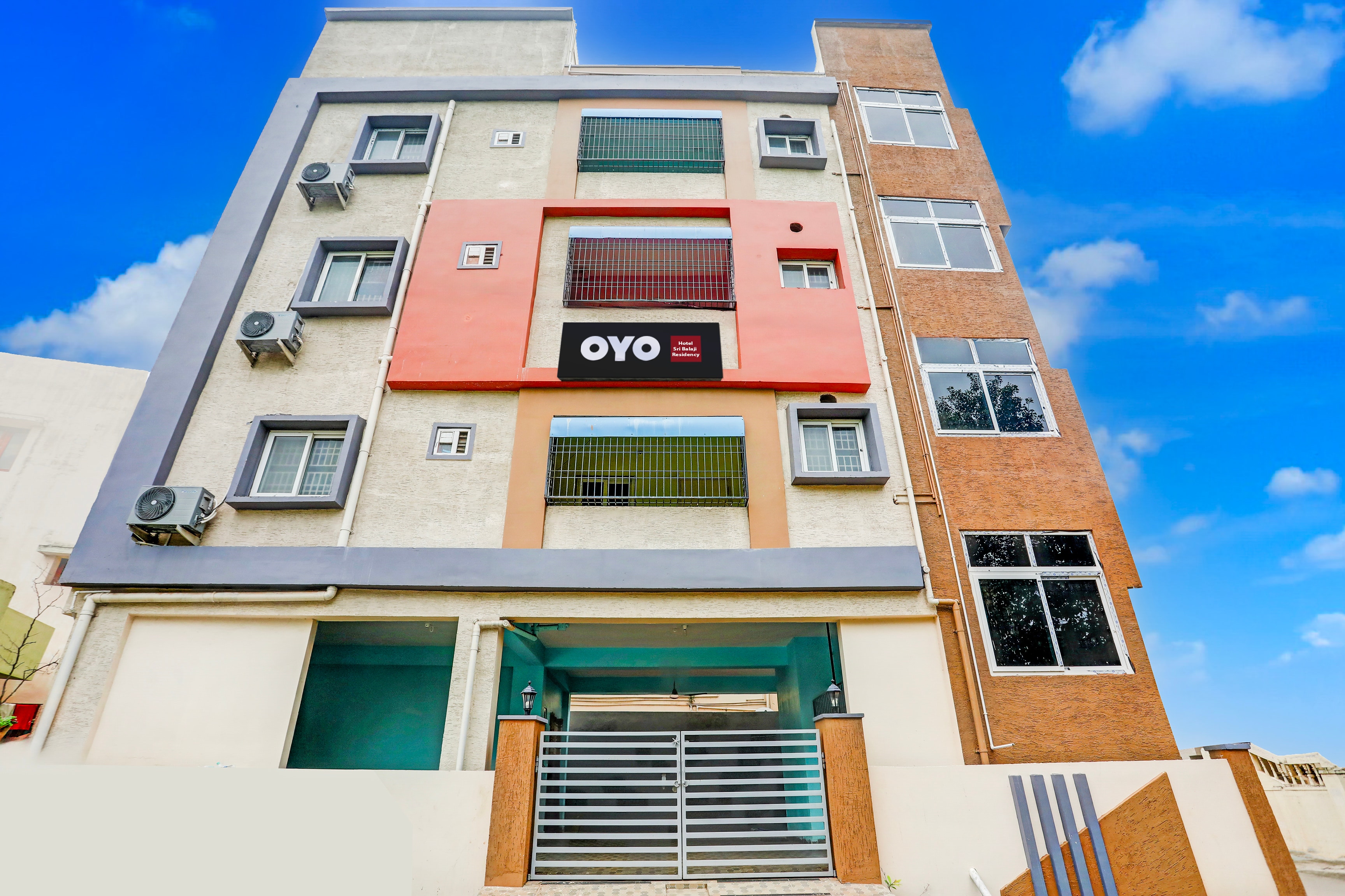 Hotel O Sri Balaji Residency — 4-Star Luxury Hotel in Visakhapatnam, India