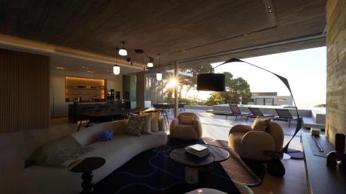 Brand New Dream Villa with Ocean View Sauna & Gym