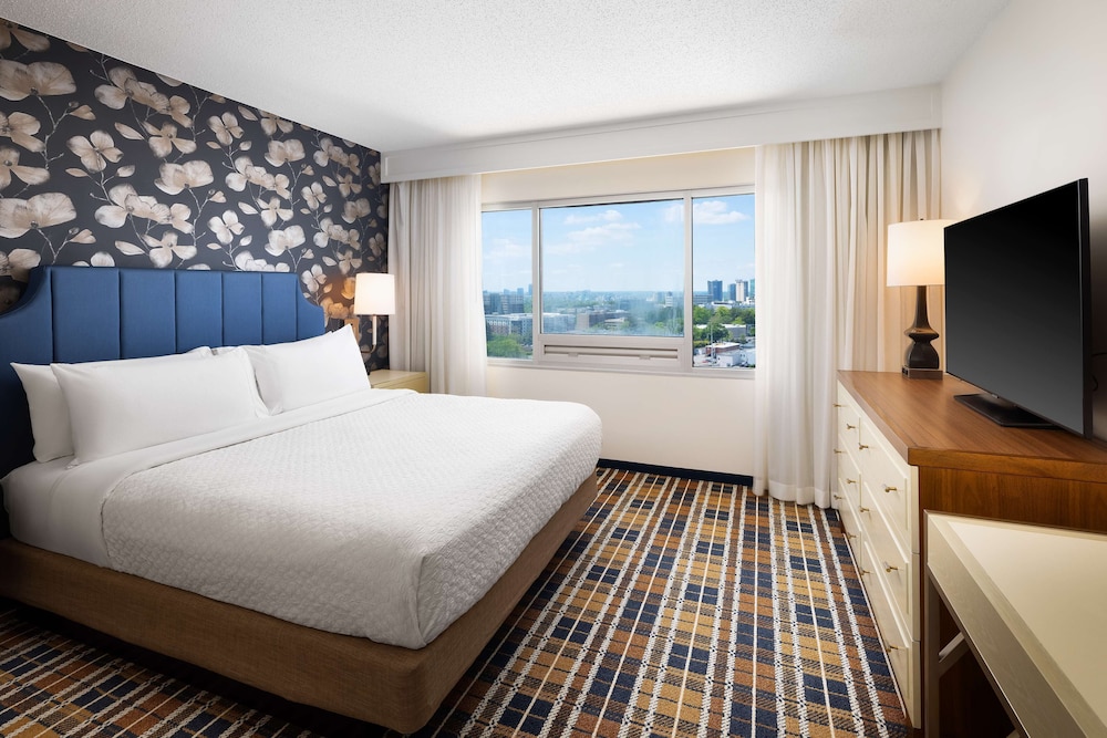 Embassy Suites by Hilton Atlanta Buckhead - photo 8