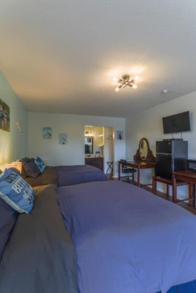 Bells Marina & Resort - photo 18
