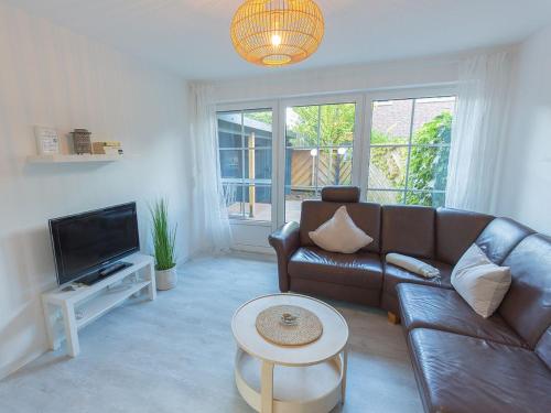 Ferienhaus Lüttjes Strandhus FeWo Vermittlung Nordsee in Varel, Germany