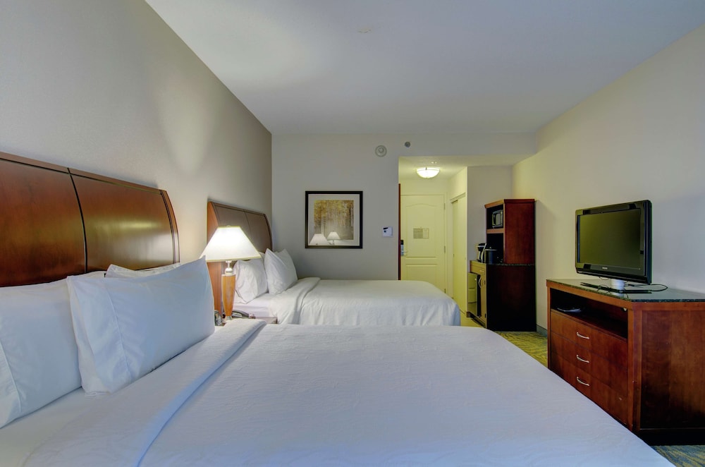 Hilton Garden Inn Norwalk - photo 29