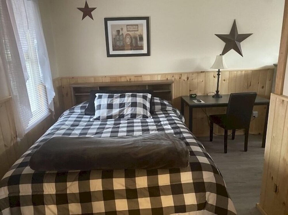 Northern Family Motel - photo 10