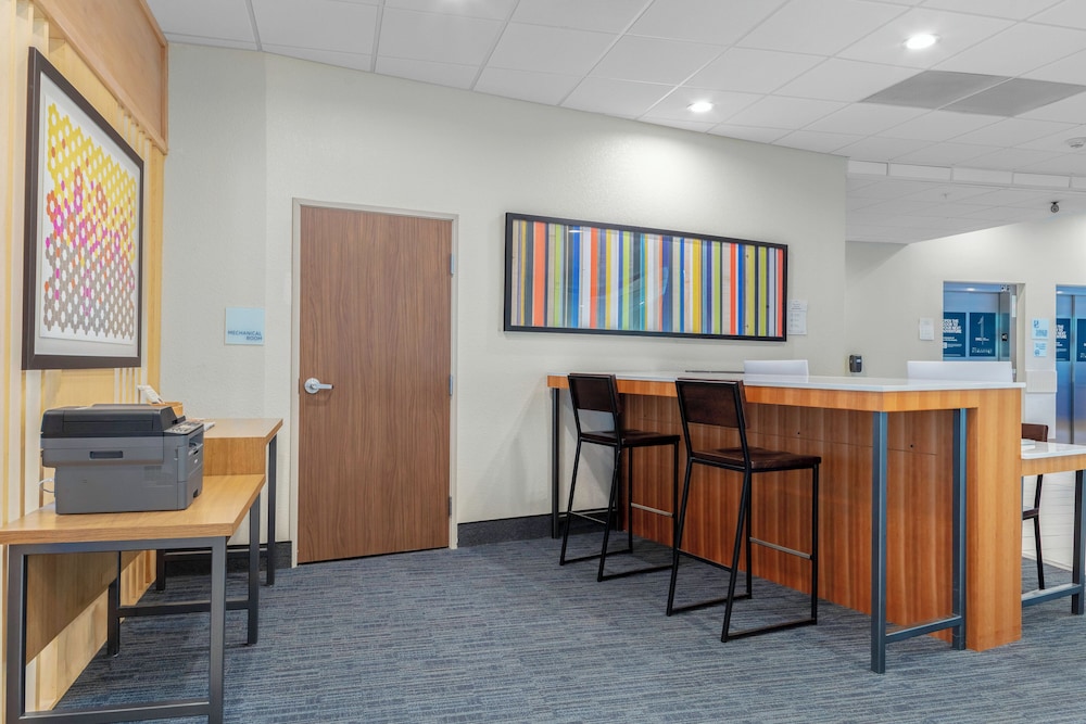 Holiday Inn Express & Suites Leander by IHG - photo 23