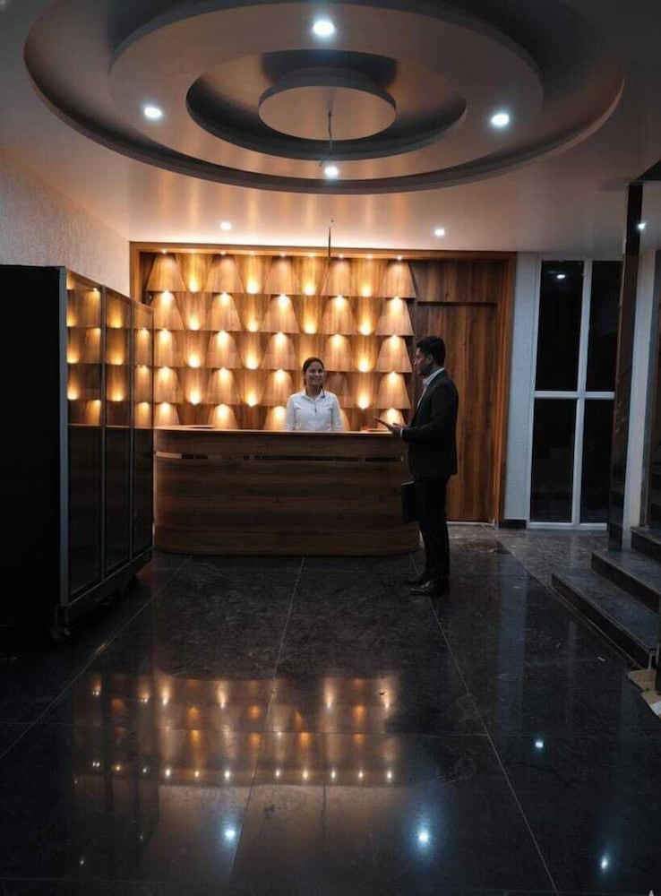 Xenious Opulent Hamirpur - last minute hotel in Unknown City