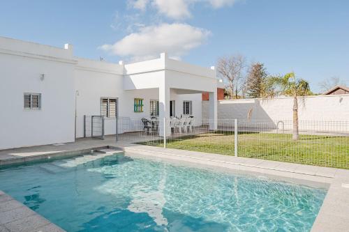 Villa Charco del Sultán — 4-Star Luxury Hotel in Conil De La Frontera, Spain