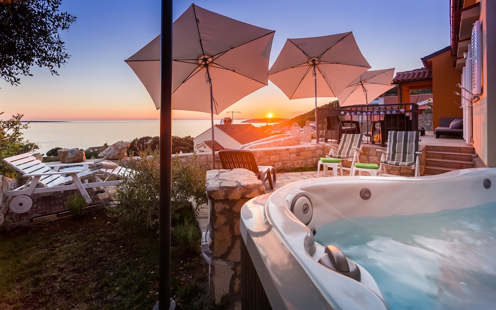 Hacienda Babina — 4-Star Luxury Hotel in Cres, Croatia