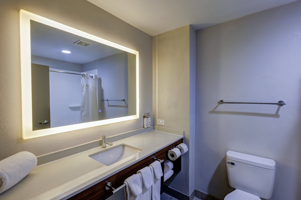 Holiday Inn Express & Suites Shelbyville Indianapolis by IHG - photo 24
