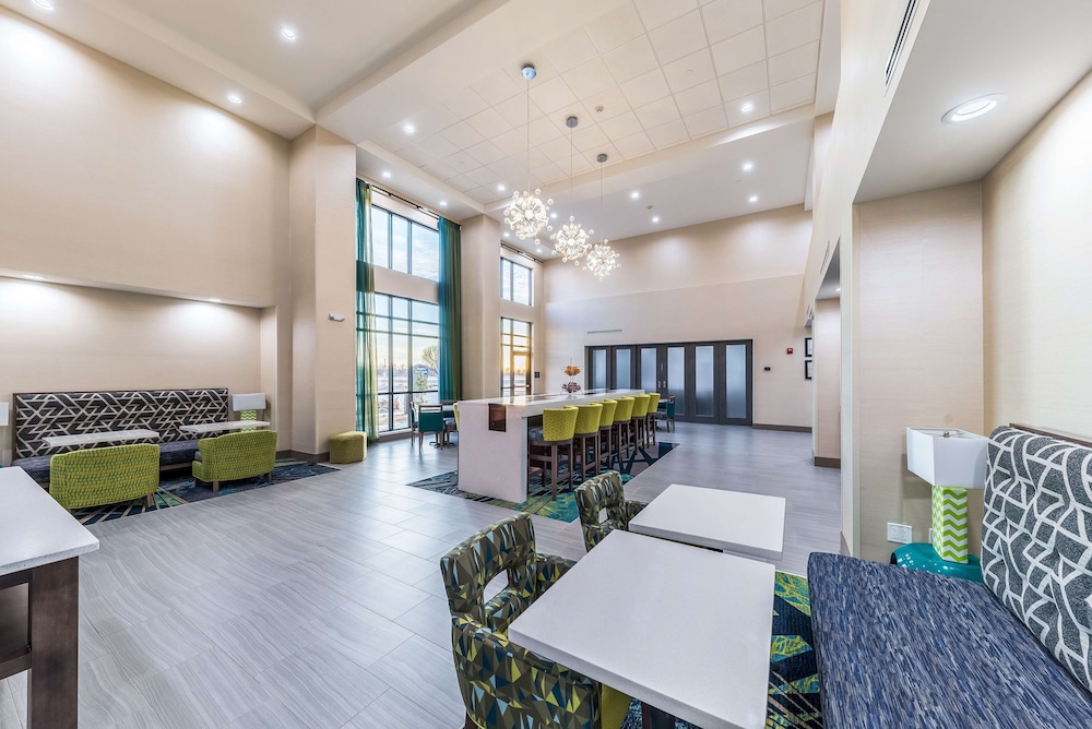 Hampton Inn & Suites Pryor - photo 23