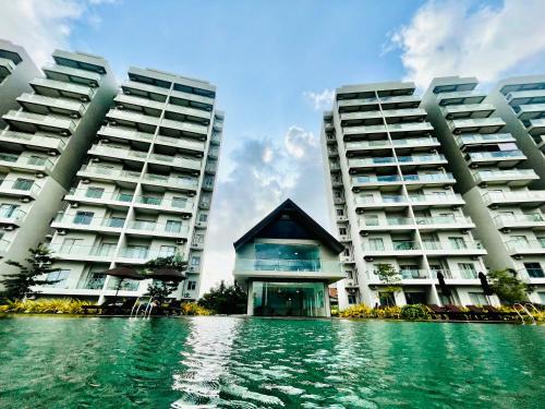 Canterbury Golf Resort Apartments — 4-Star Luxury Hotel in Ambalangoda, Sri Lanka
