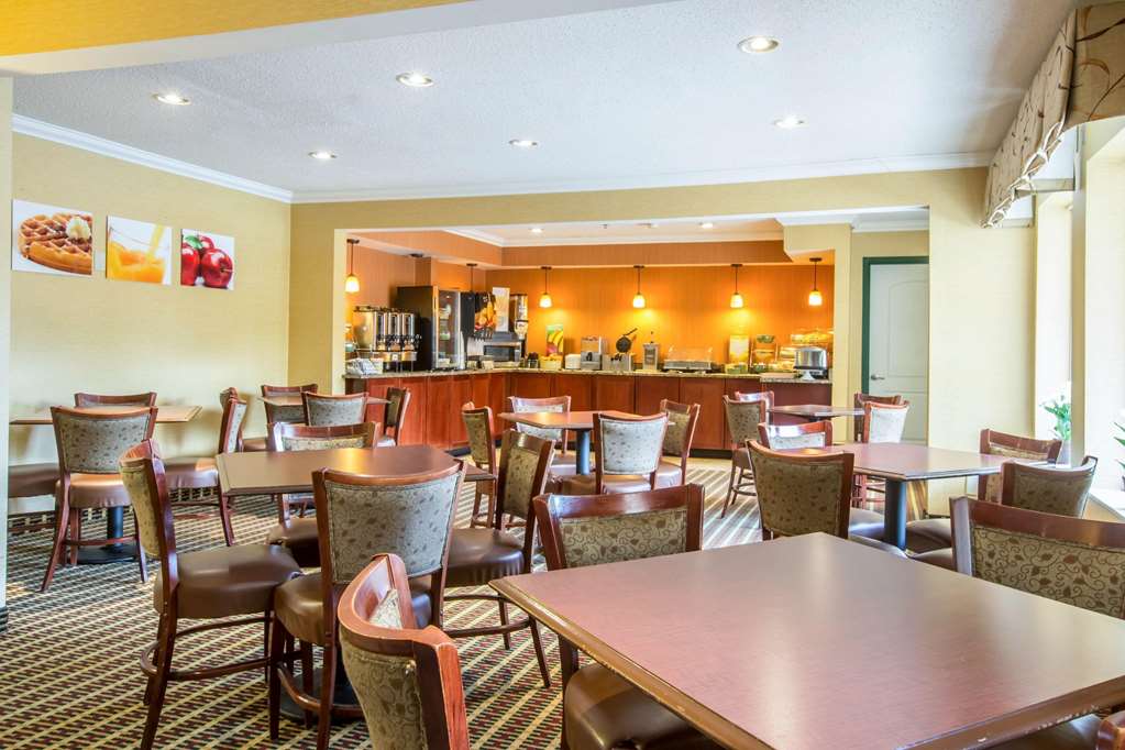 Quality Inn Colchester Burlington - photo 31