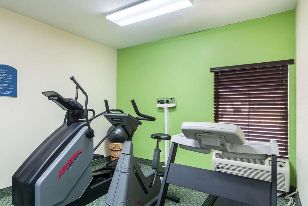 Quality Inn & Suites Harvey Chicago Southland - photo 37
