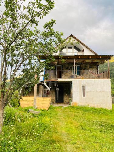 Bombora — hotel in Mest'ia