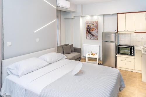 Naos Studio with free private parking of stayinthess — 4-Star Luxury Hotel in Thessaloniki, Greece