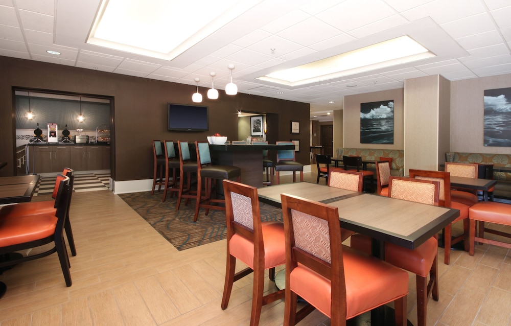 Hampton Inn Jacksonville Beach Oceanfront - photo 49