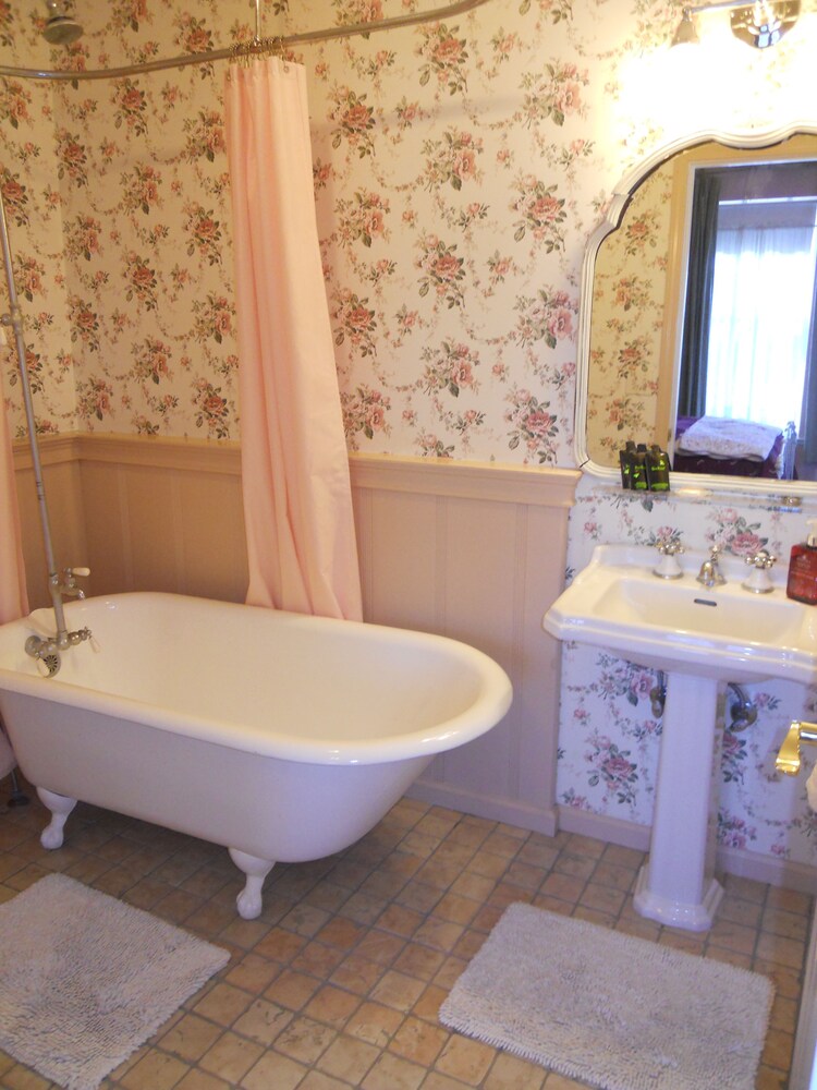 Pescadero Creek Inn - photo 14