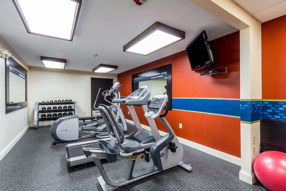 Hampton Inn Jackson Pearl International Airport - photo 28