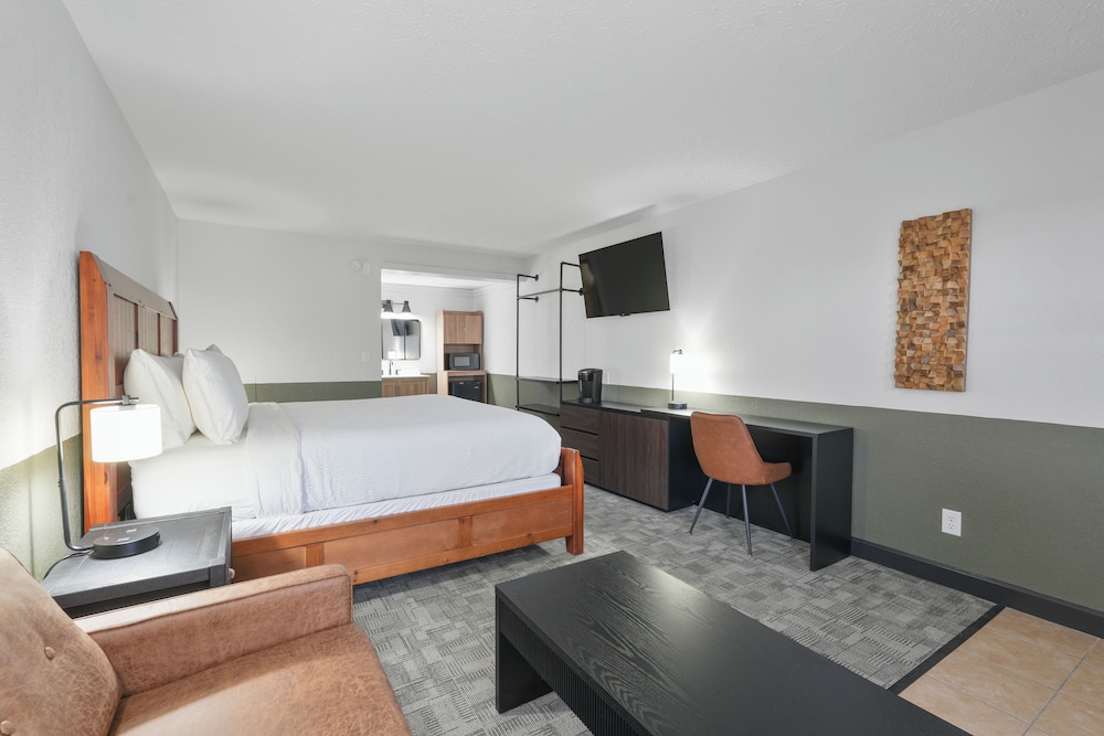 Tremont Lodge & Resort - photo 60
