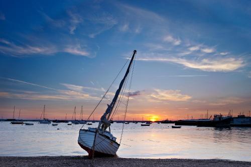 Lighthouse Holiday Retreat in West Mersea, United Kingdom