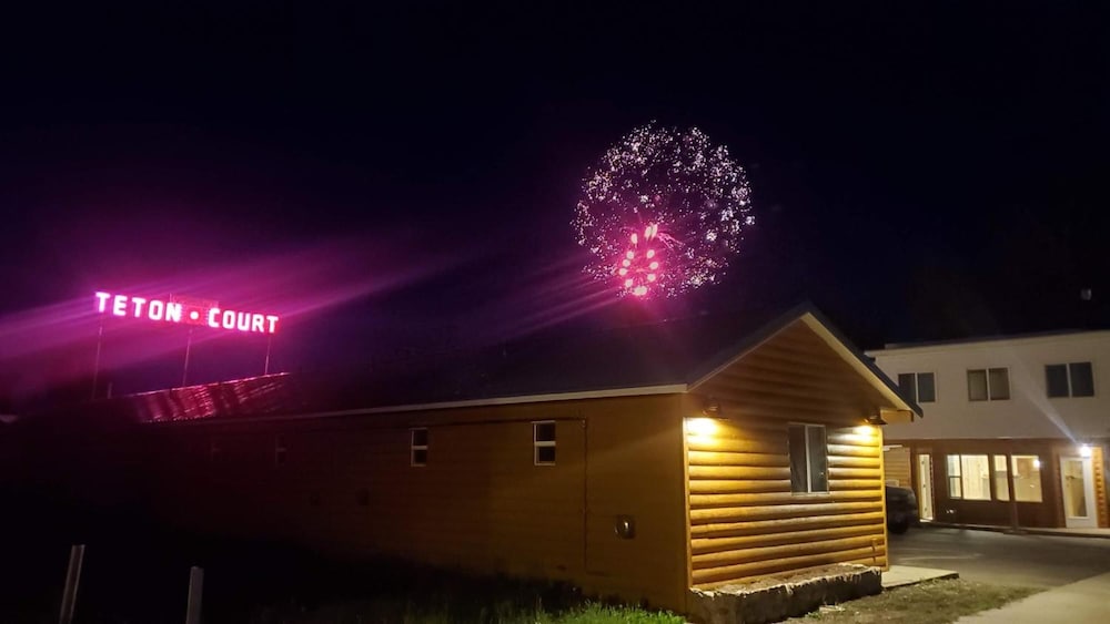 Teton Court Motel - photo 48