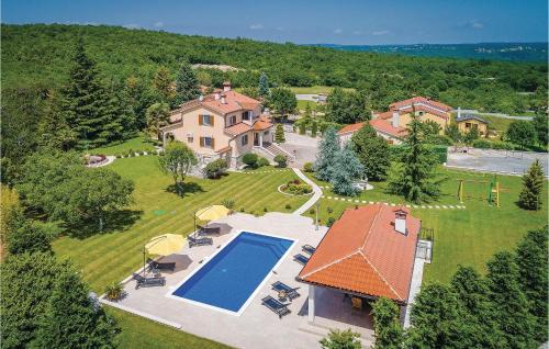 5 Bedroom Beautiful Home In Labin — 5-Star Luxury Hotel in Labin, Croatia