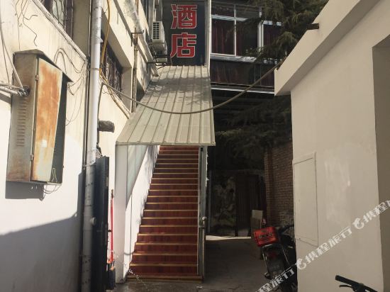 Xinjunhao Hotel in Weizhou, People's Republic of China