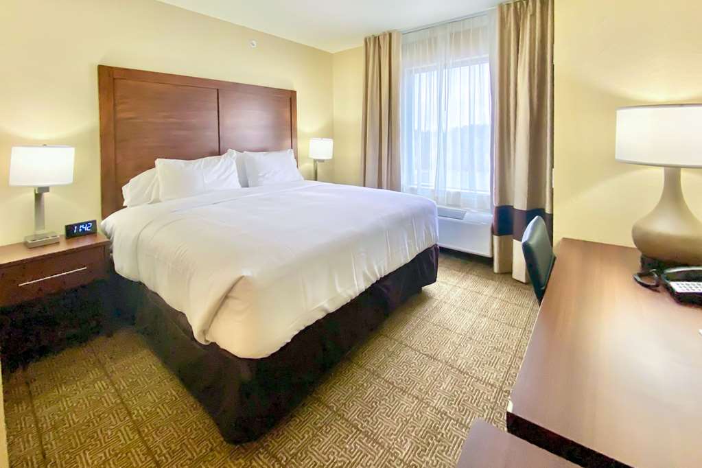 Comfort Inn & Suites Harrah - photo 24