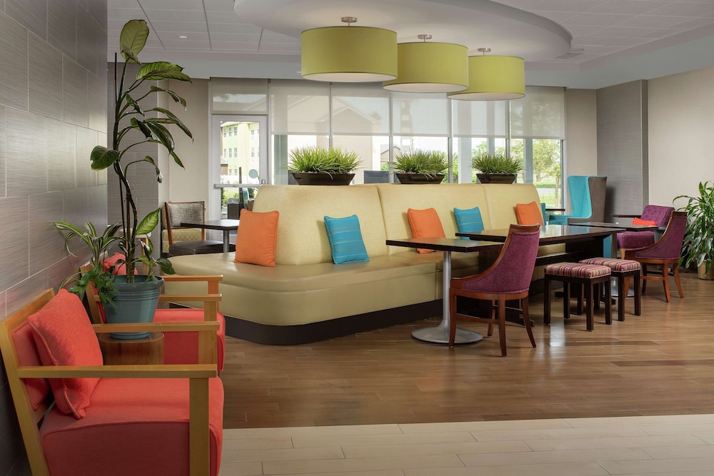 Home2 Suites by Hilton Lake City - photo 4